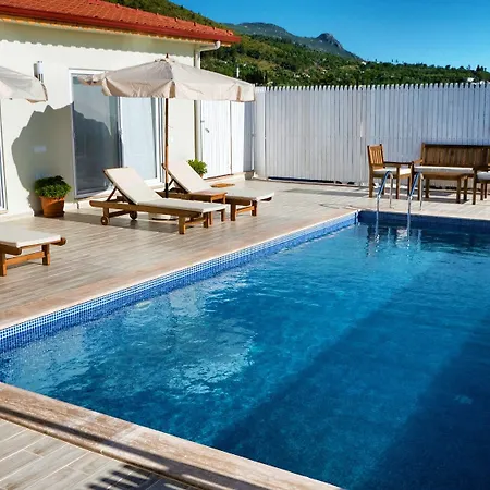 Kal2200 Zeytin Uzumlu 2 Bedrooms Villa Kaş